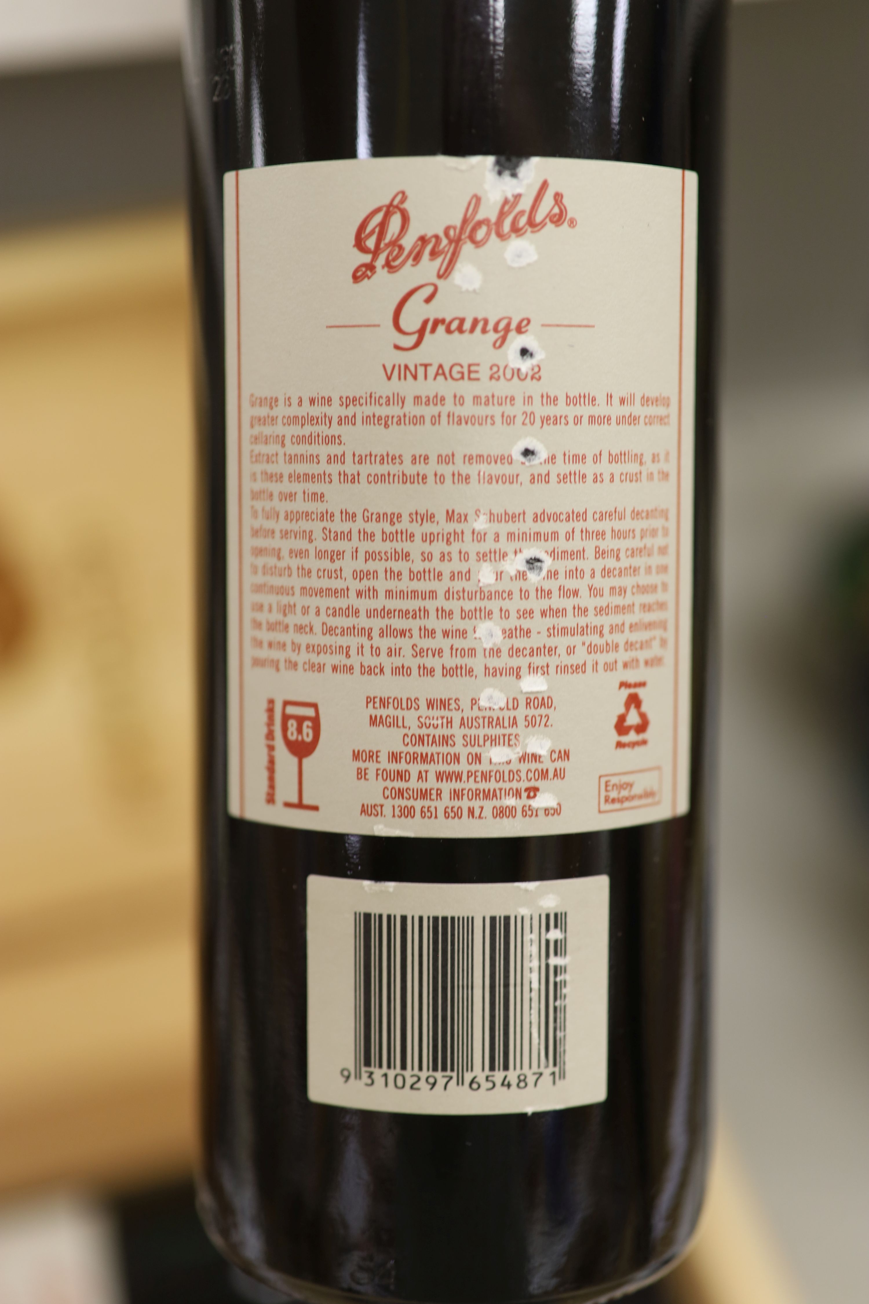 A case of six Penfolds Grange 2002, in wooden box.